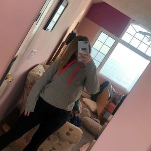 grey under armour sweatshirt